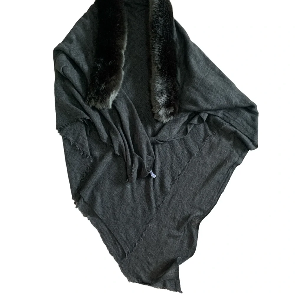 evelyne prelonge dark gray